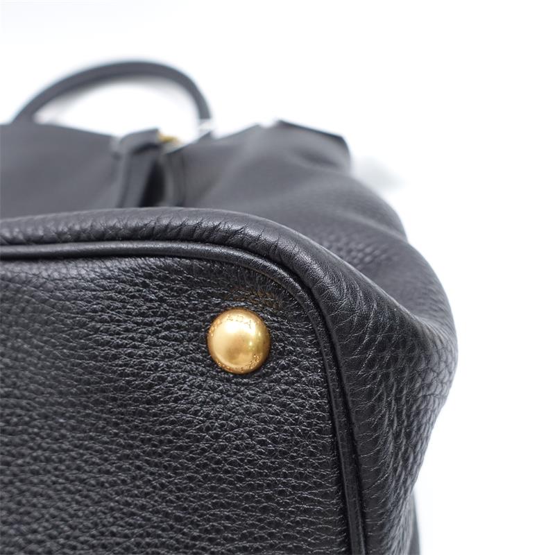 Pre-owned Prada Black Calfskin Shoulder Bag