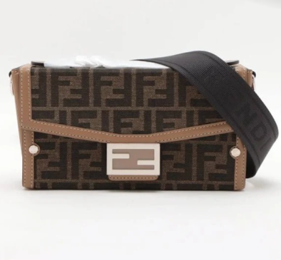 Pre-owned Saint Laurent Camera Bag & Louis Vuitton Red Wallet & Gucci Costmetic Bag & Fendi Soft Trunk Small Shoulder Bag