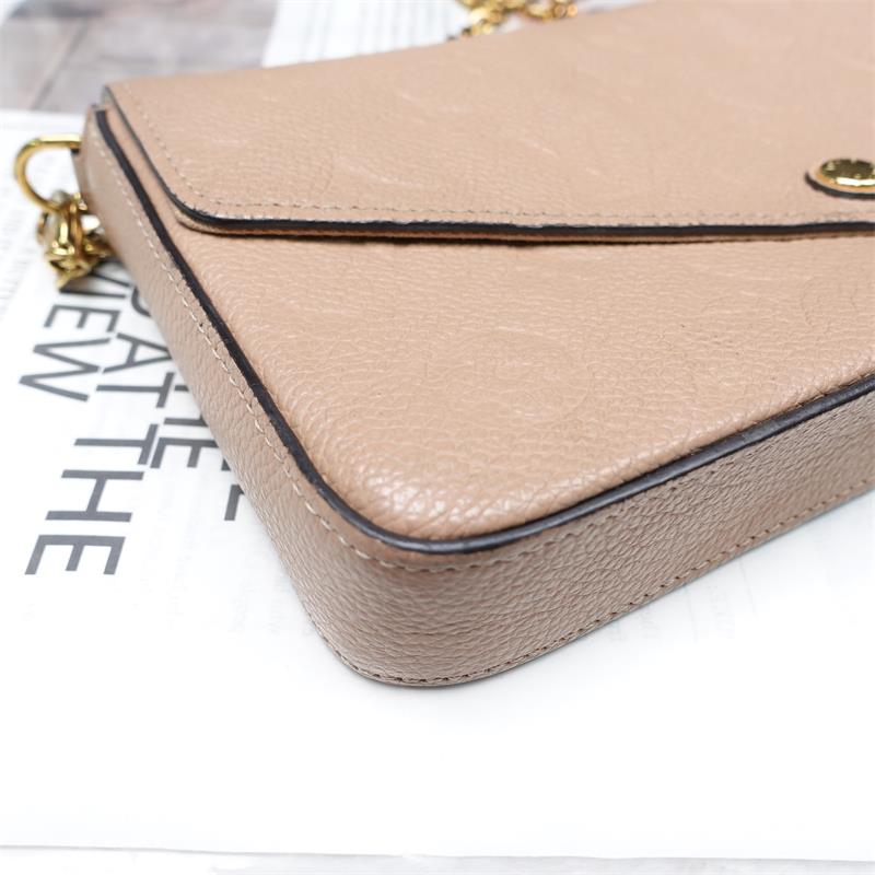 Pre-owned Louis Vuitton POCHETTE FELICIE Beige Clafskin Shoulder Bag