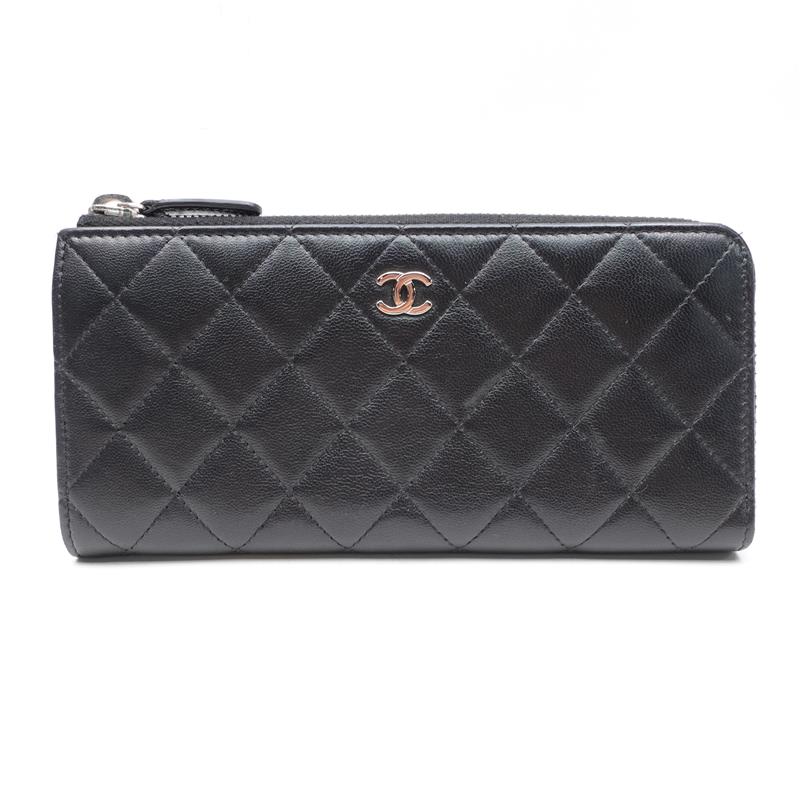Pre-owned Chanel CC Black Lambskin Leather Zippy Wallet