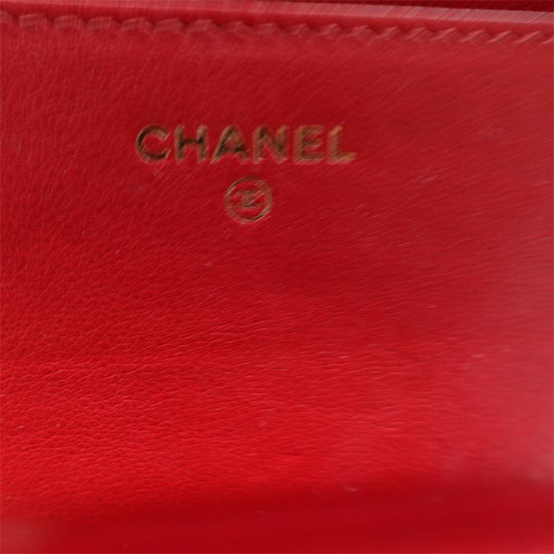 Pre-owned Chanel Leboy WOC Red Chervon Calfskin Shoulder Bag