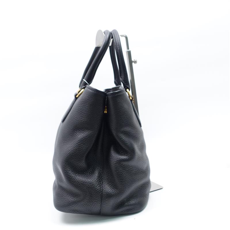 Pre-owned Prada Black Calfskin Shoulder Bag