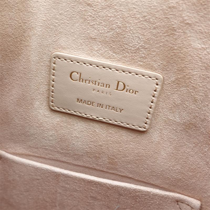 Pre-owned Dior C'est Dior Cream Calfskin Shoulder Bag