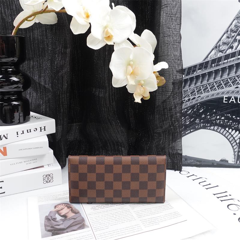 Louis Vuitton Sarah Damier Ebene Wallet