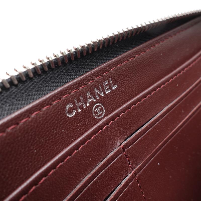 Pre-owned Chanel CC Black Lambskin Leather Zippy Wallet