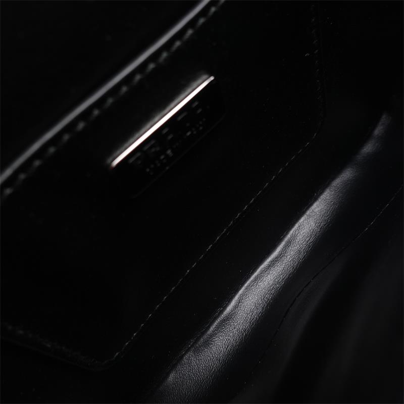 Pre-owned Prada Black Calfskin Glossy Crossbody Bag-TS