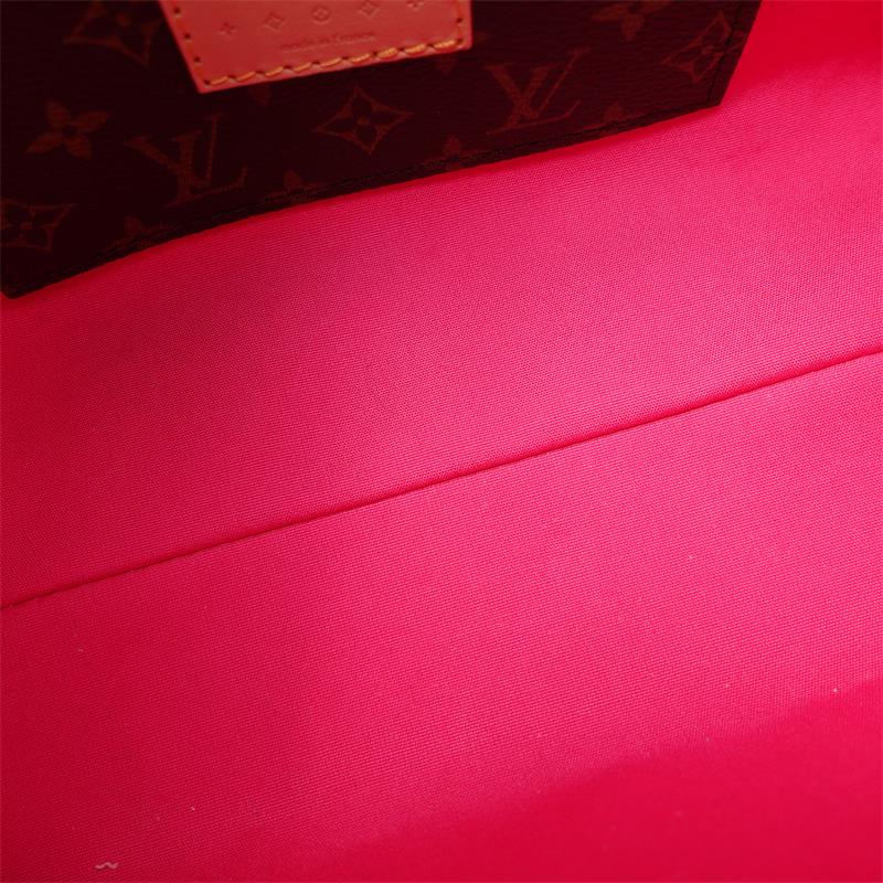 Pre-owned Louis Vuitton Reade PM Neon Pink Vernis Shoulder Bag