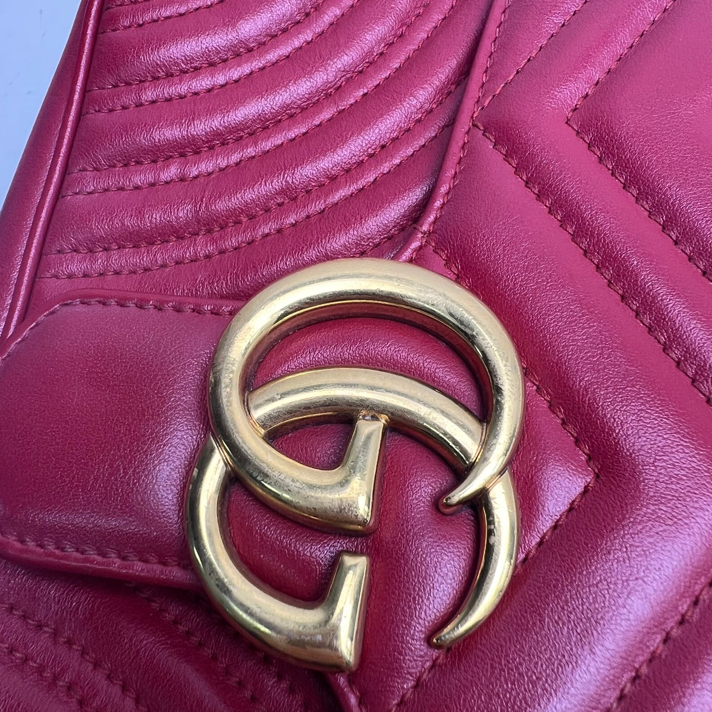 Gucci GG Marmont Red Calfskin Shoulder Bag - HZ