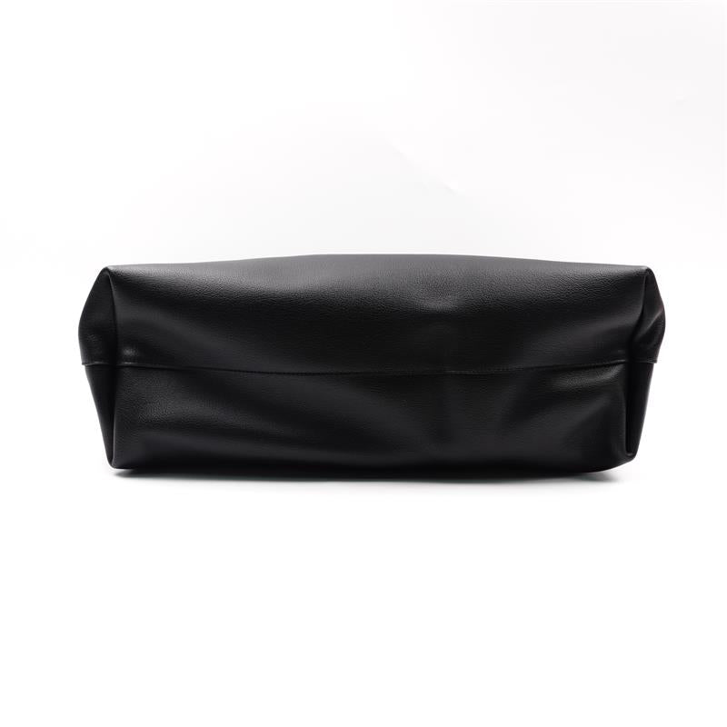 Pre-owned Saint Laurent Black Calfskin Shoulder Bag