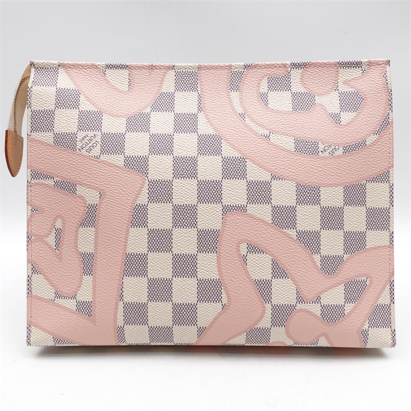 Pre-owned Louis Vuitton White Coated Canvas Clutch-TS