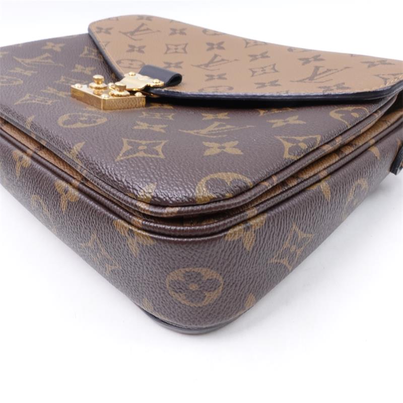 Pre-owned Louis Vuitton Metis Monogram Coated Canvas Shoulder Bag