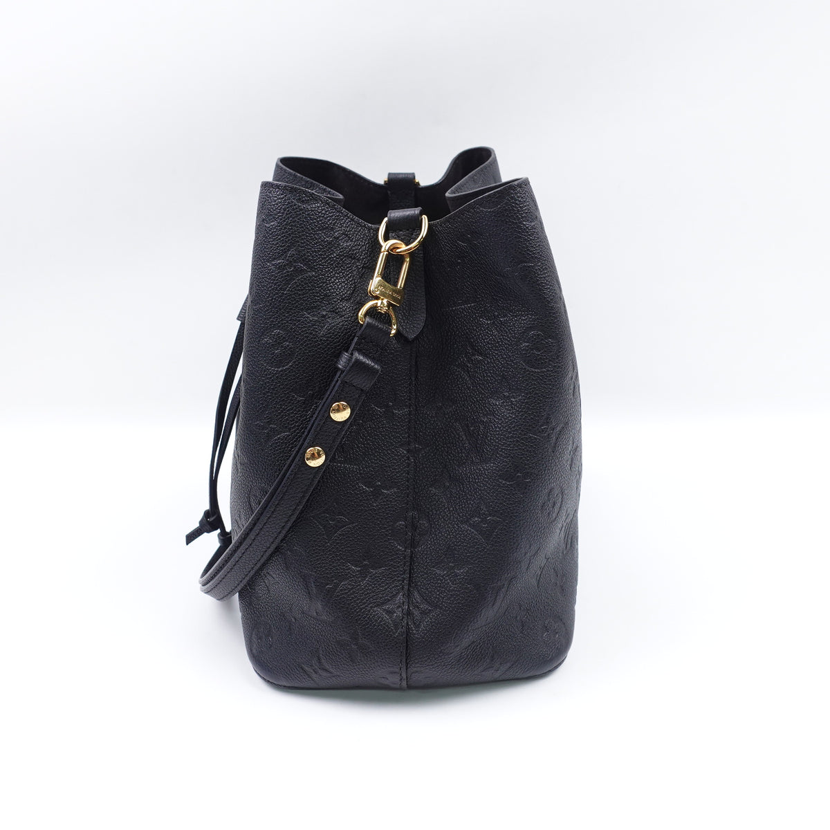 Pre-Owned Louis Vuitton Noe Black Calfskin Leather Shoulder Bag T10411427