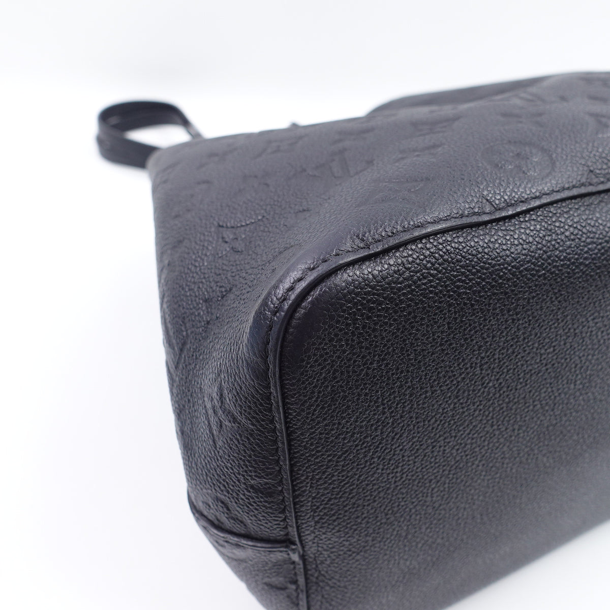 Pre-Owned Louis Vuitton Noe Black Calfskin Leather Shoulder Bag T10411427