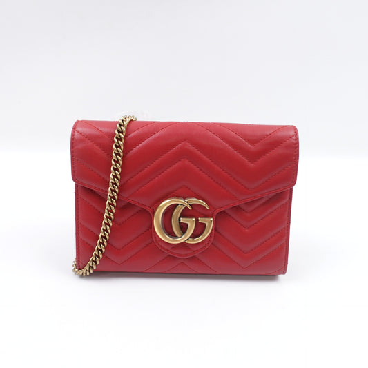 Pre-Owned Gucci GG Marmont Red Calfskin Leather Woc Bag T10413543