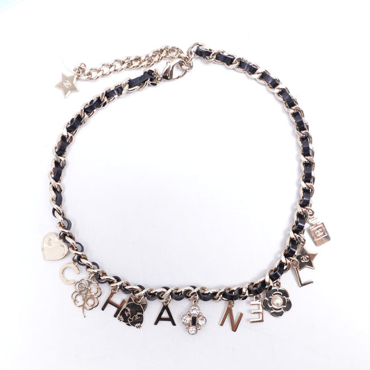 Pre-Owned Chanel Black&Gold Metal Necklace T10415185