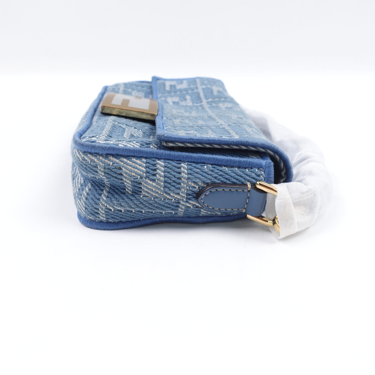 Pre-Owned Fendi Baguette Blue Denim Shoulder Bag T10415060