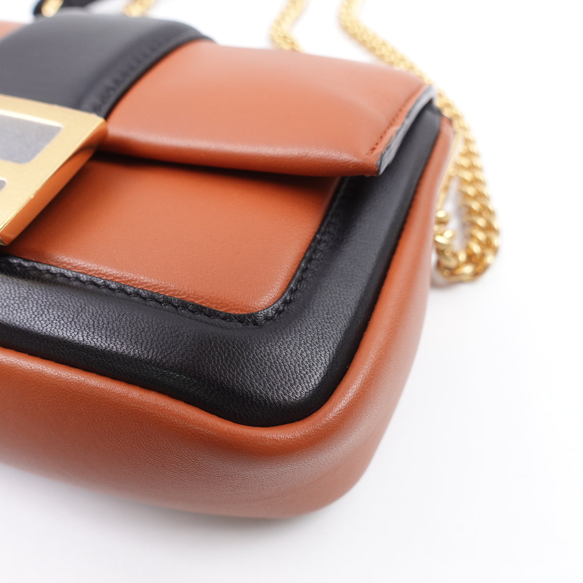 【DEAL】Pre-Owned Fendi Baguette Brown&Black Lambskin Leather Shoulder Bag