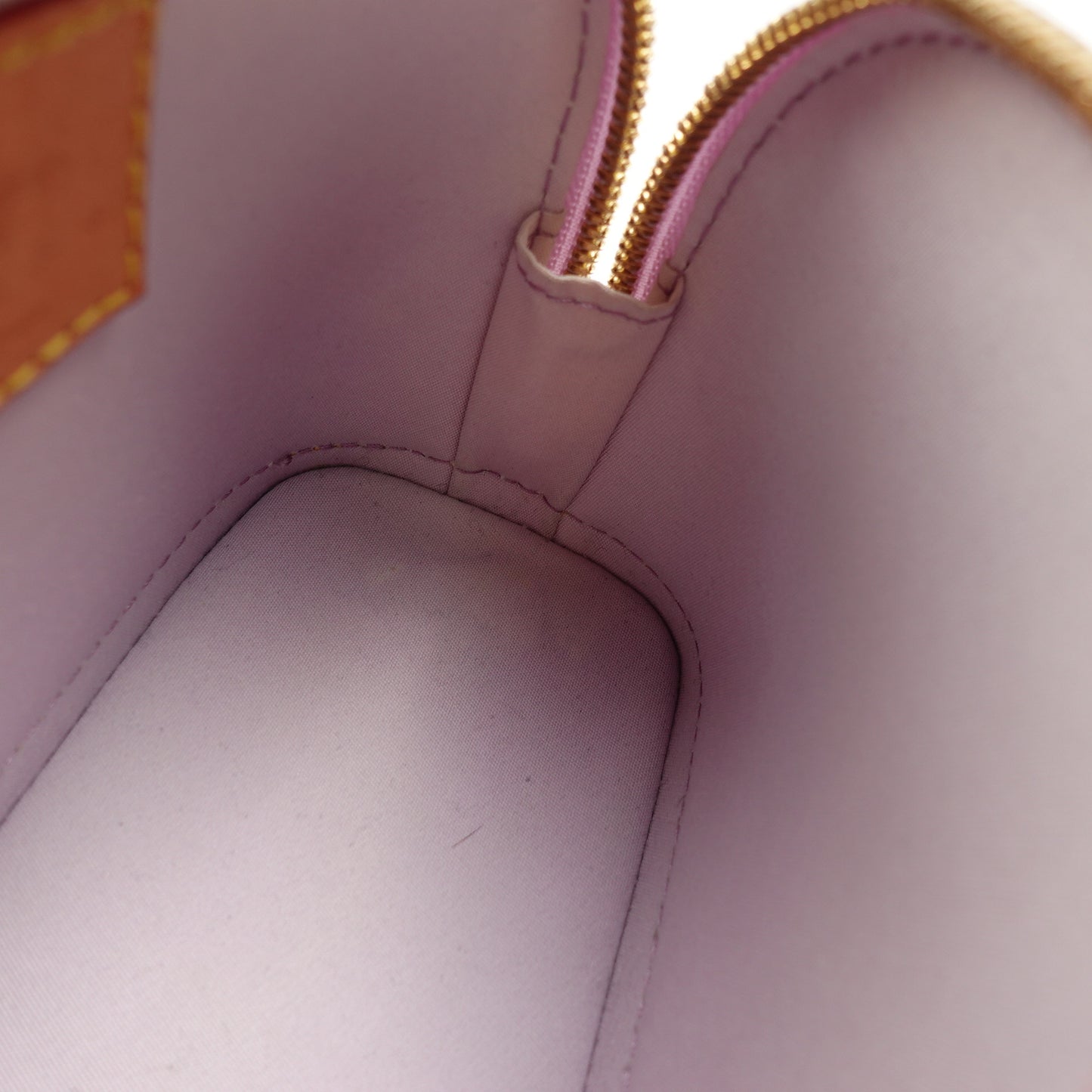 Pre-Owned Louis Vuitton Alma Nano Purple Vernis Shoulder Bag T10415680