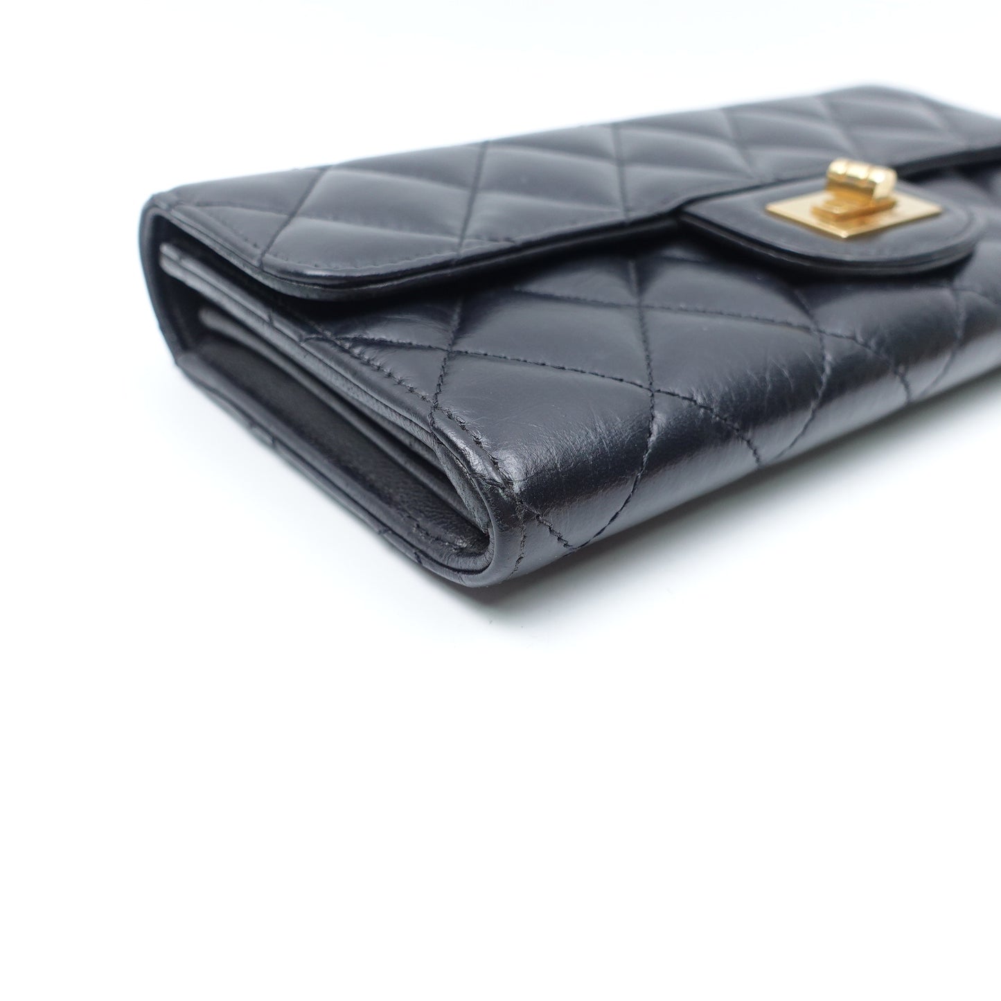 Pre-Owned Chanel 2.55 Black Calfskin Leather Wallet T10418396