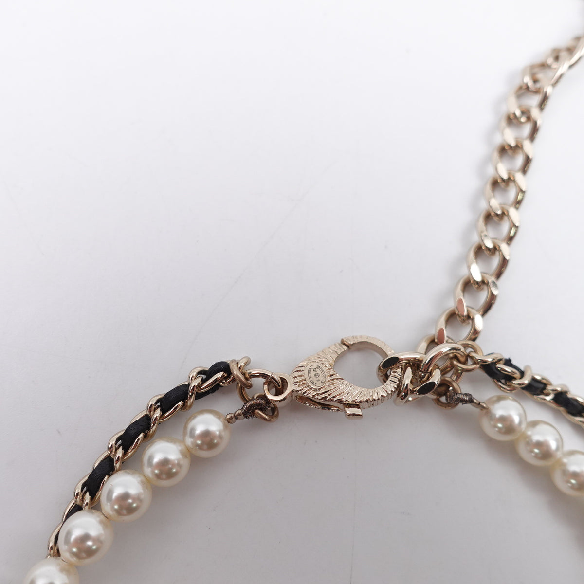 Pre-Owned Chanel Gold&Black Pearl Necklace T10417881
