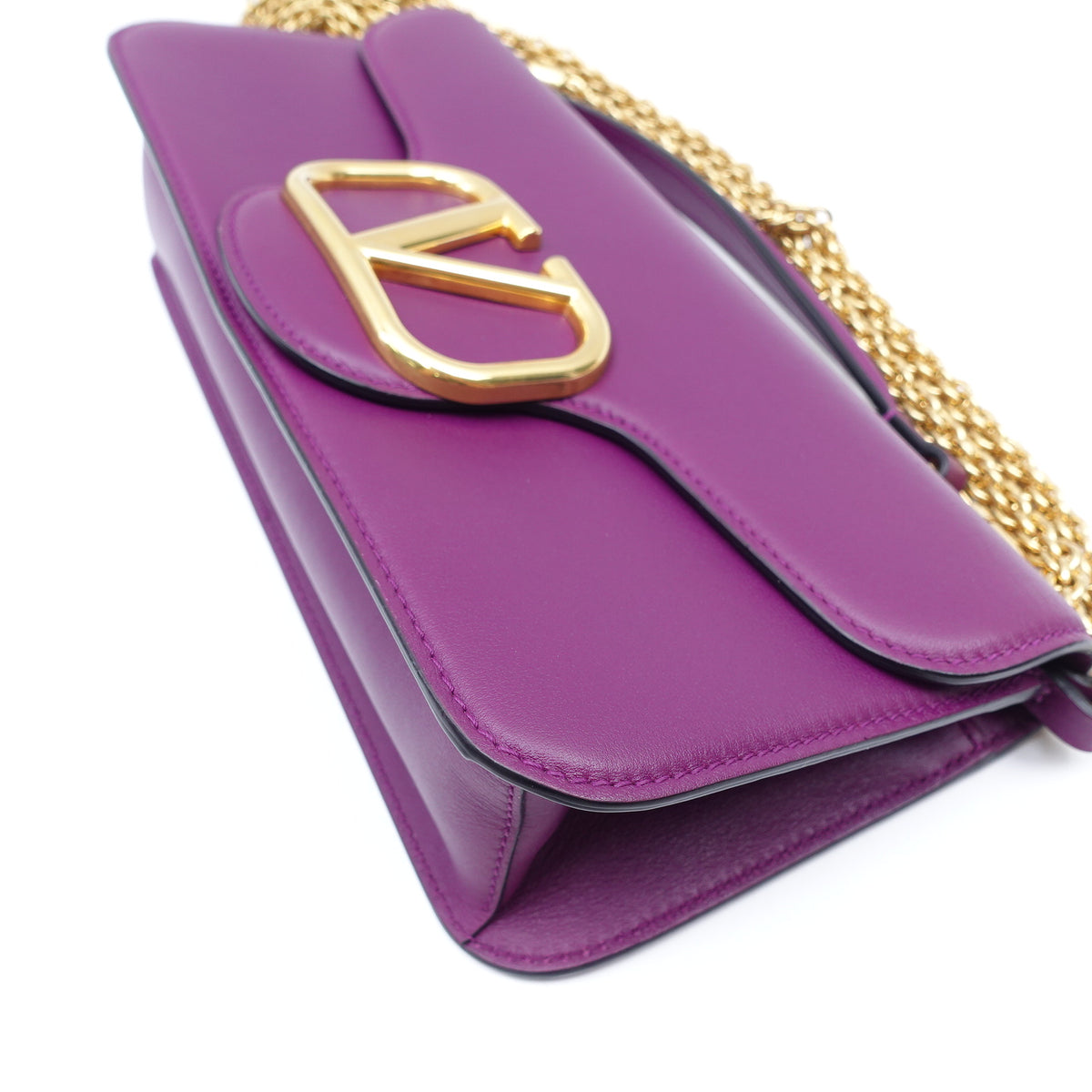 Pre-Owned Valentino Garavani Locò Purple Calfskin Shoulder Bag T10420647