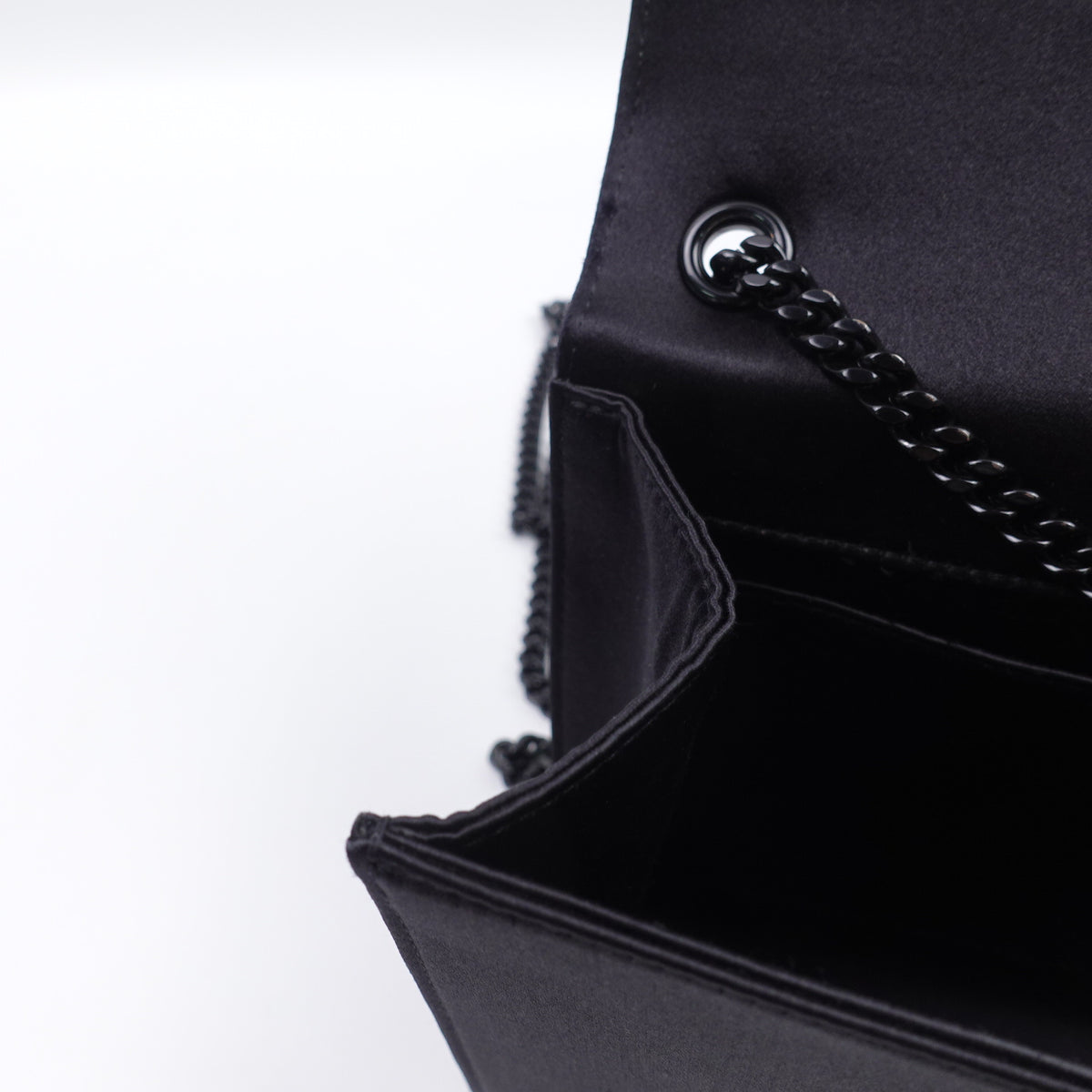Pre-Owned Saint Laurent Kate Black Sequin Shoulder Bag T10422966
