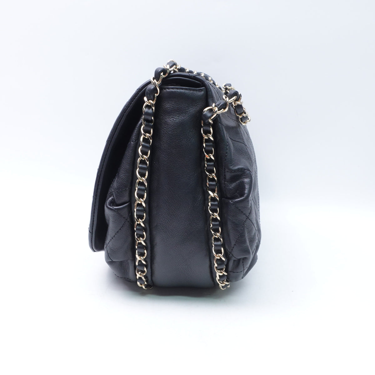 Pre-Owned Chanel Black Calfskin Leather Shoulder Bag T10424298