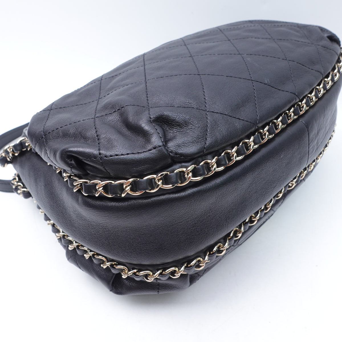 Pre-Owned Chanel Black Calfskin Leather Shoulder Bag T10424298