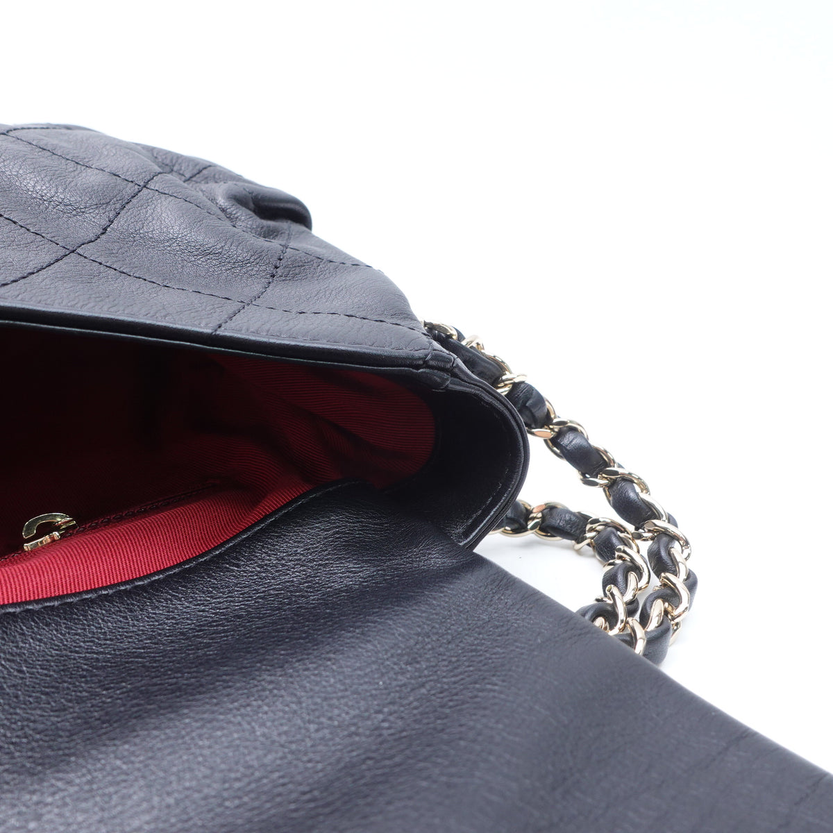 Pre-Owned Chanel Black Calfskin Leather Shoulder Bag T10424298