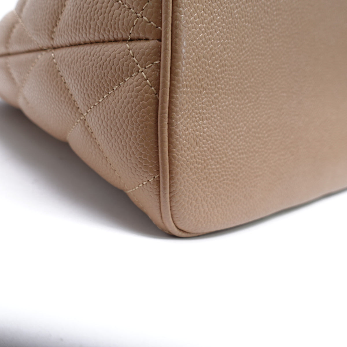 Pre-Owned Chanel Hilton Khaki Caviar Tote Bag T10425872