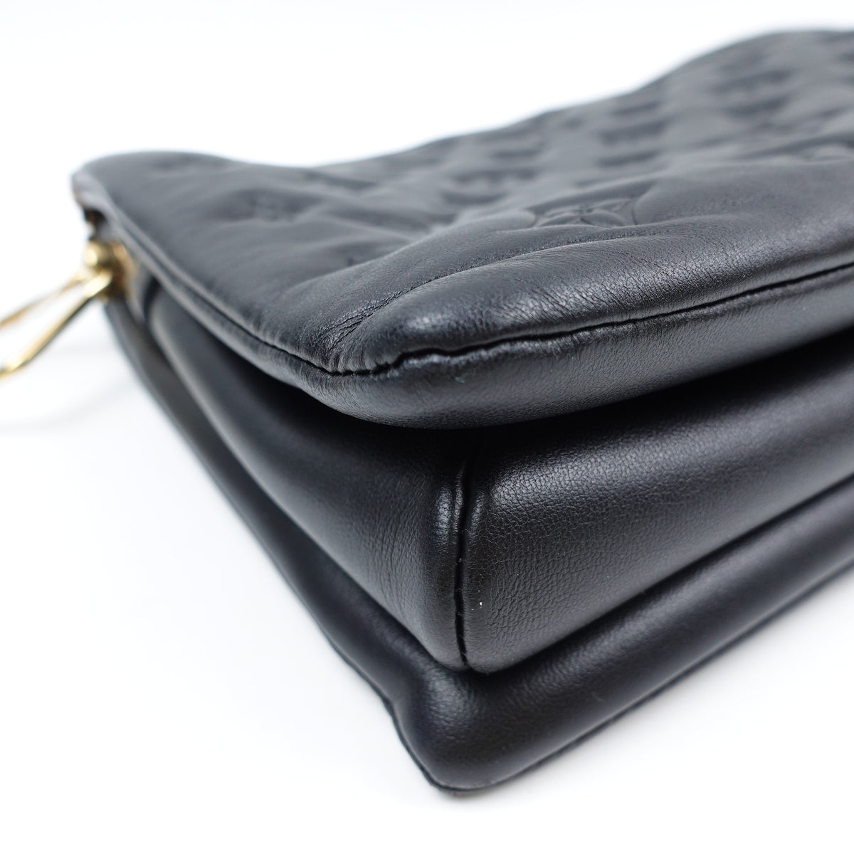 Pre-Owned Louis Vuitton Coussin Black Lambskin Leather Shoulder Bag T10425839