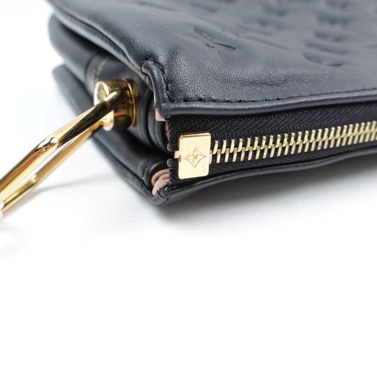 Pre-Owned Louis Vuitton Coussin Black Lambskin Leather Shoulder Bag T10425839