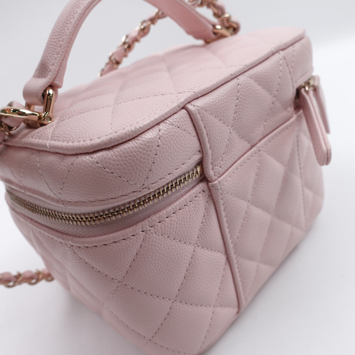 Chanel Vanity Case Pink Caviar Shoulder Bag T10426803