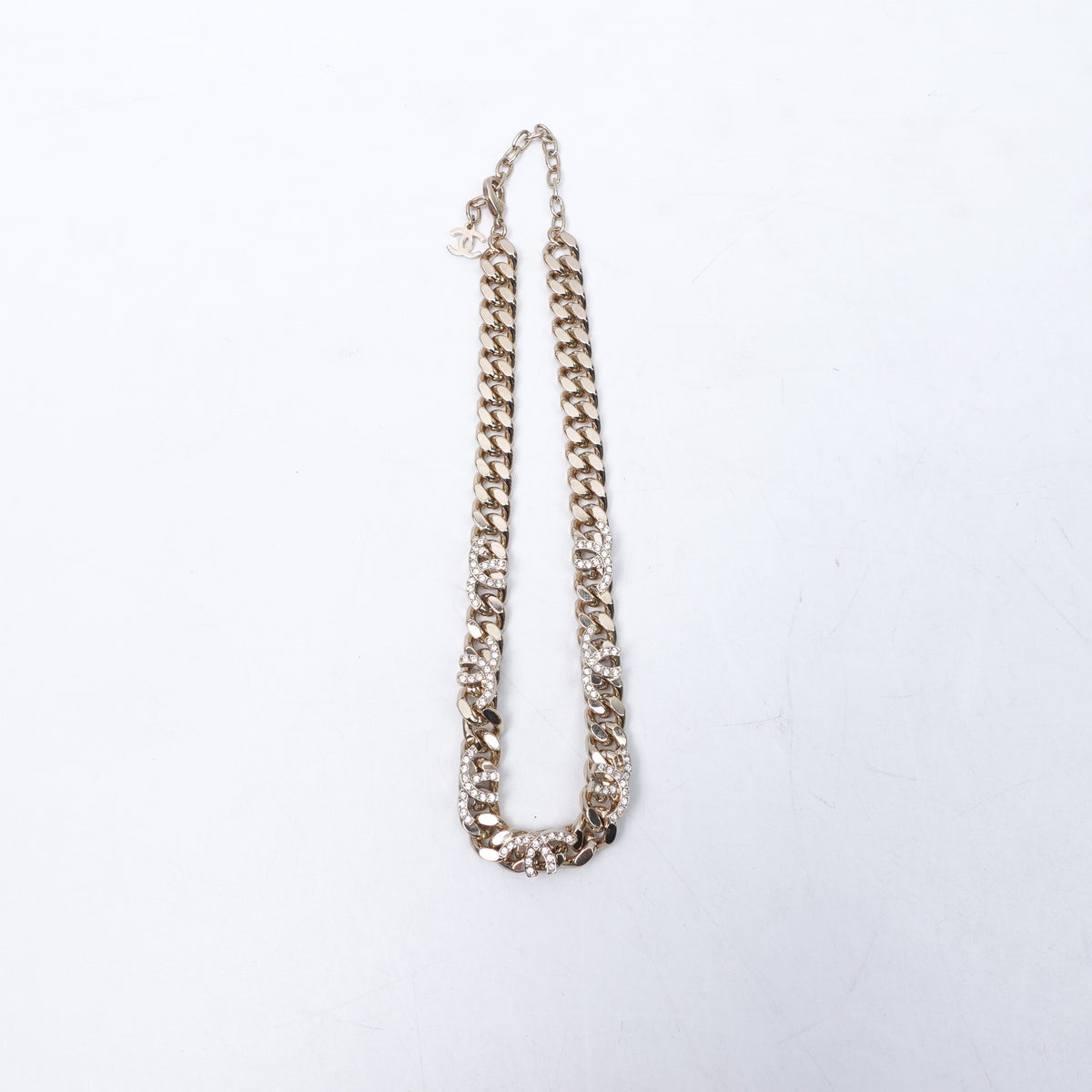 Pre-Owned Chanel Gold Metal Necklace T10427772