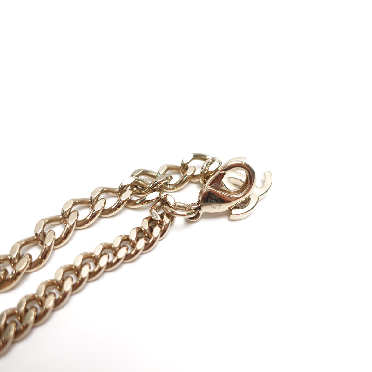 Pre-Owned Chanel Gold Metal Necklace T10432493