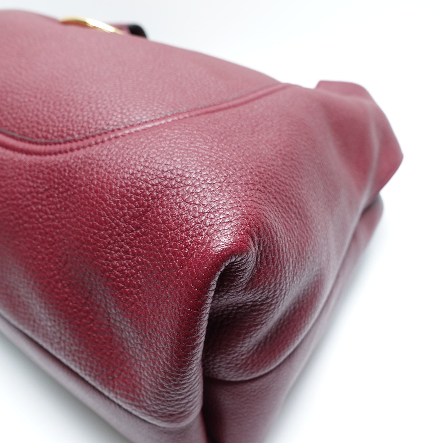 Pre-Owned Gucci Softbit Red Calfskin Leather Tote Bag T10434458