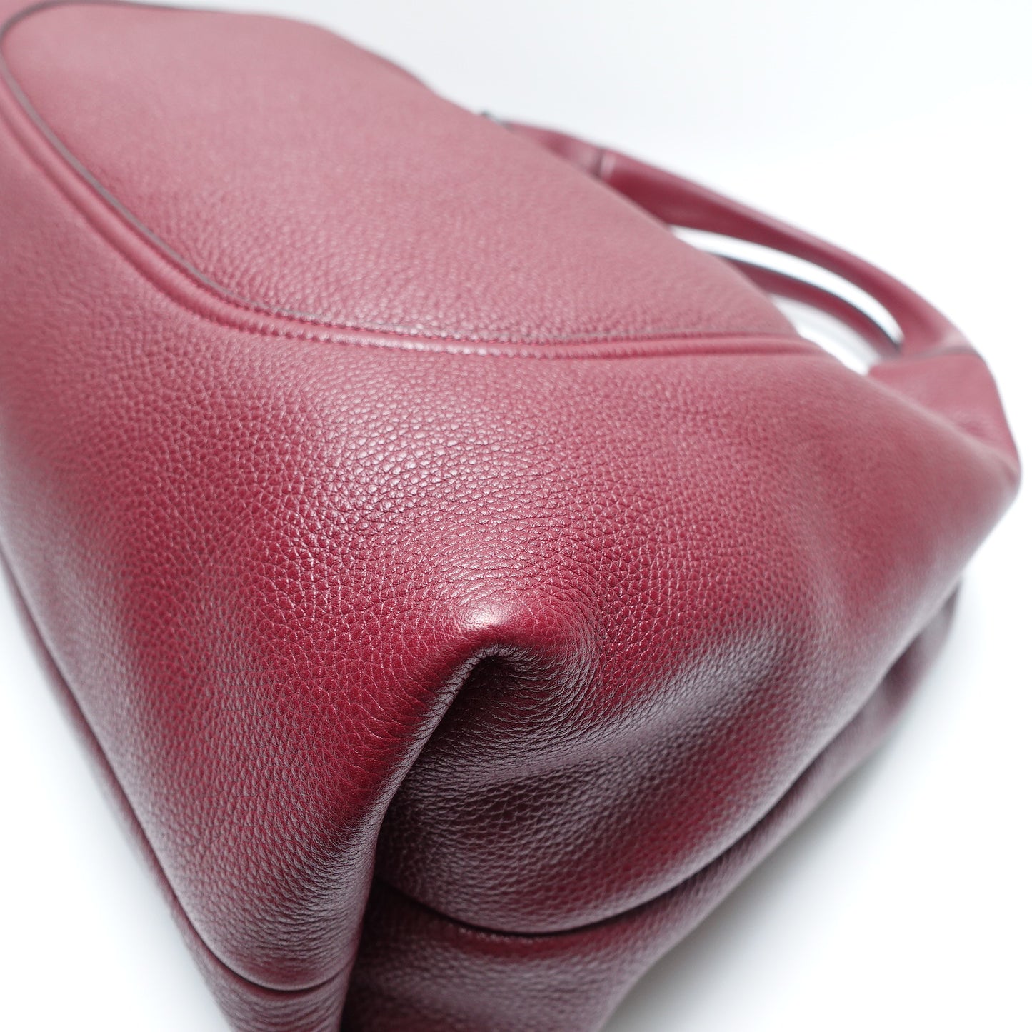 Pre-Owned Gucci Softbit Red Calfskin Leather Tote Bag T10434458