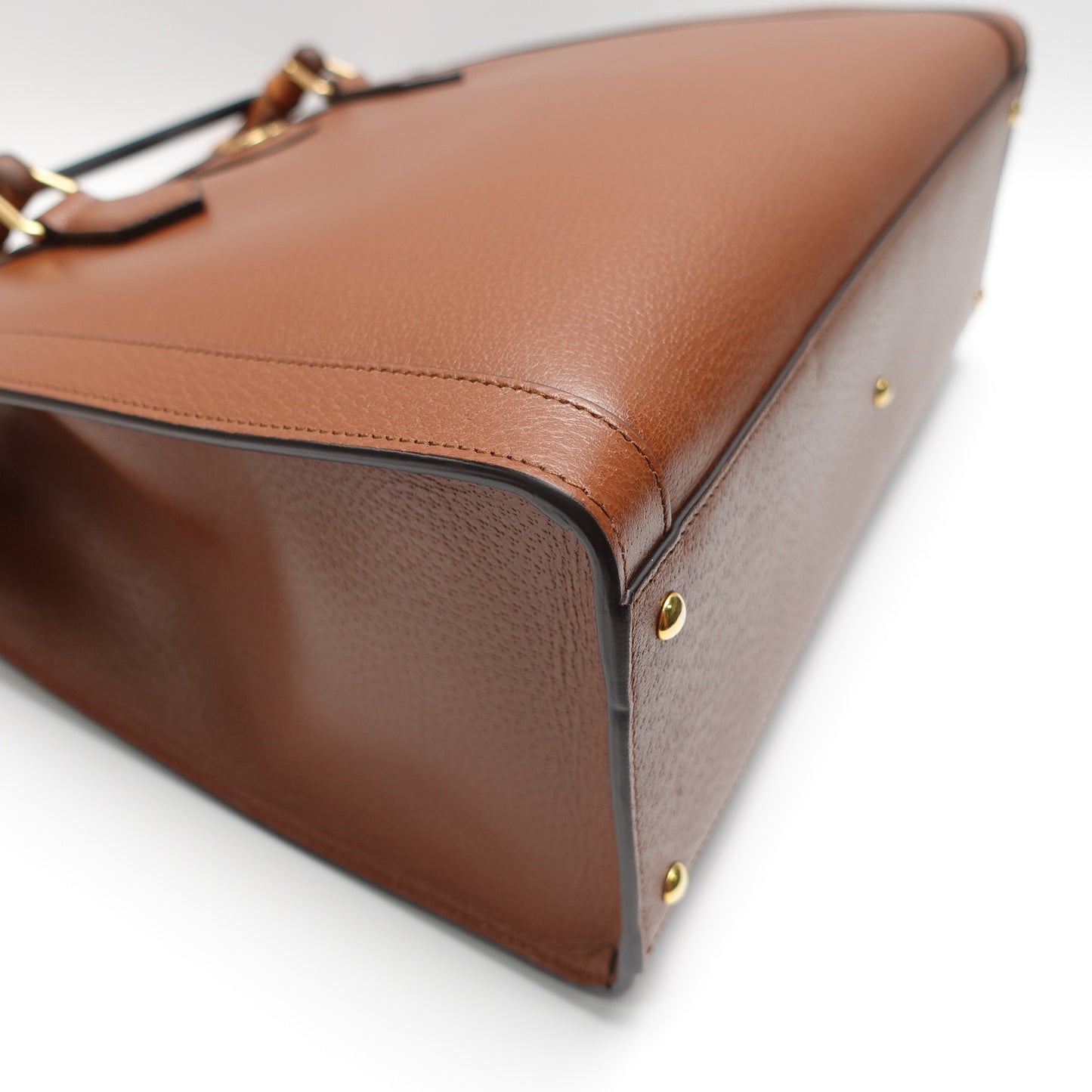 Pre-Owned Gucci Diana Brown Calfskin Leather Shoulder Bag T10431470