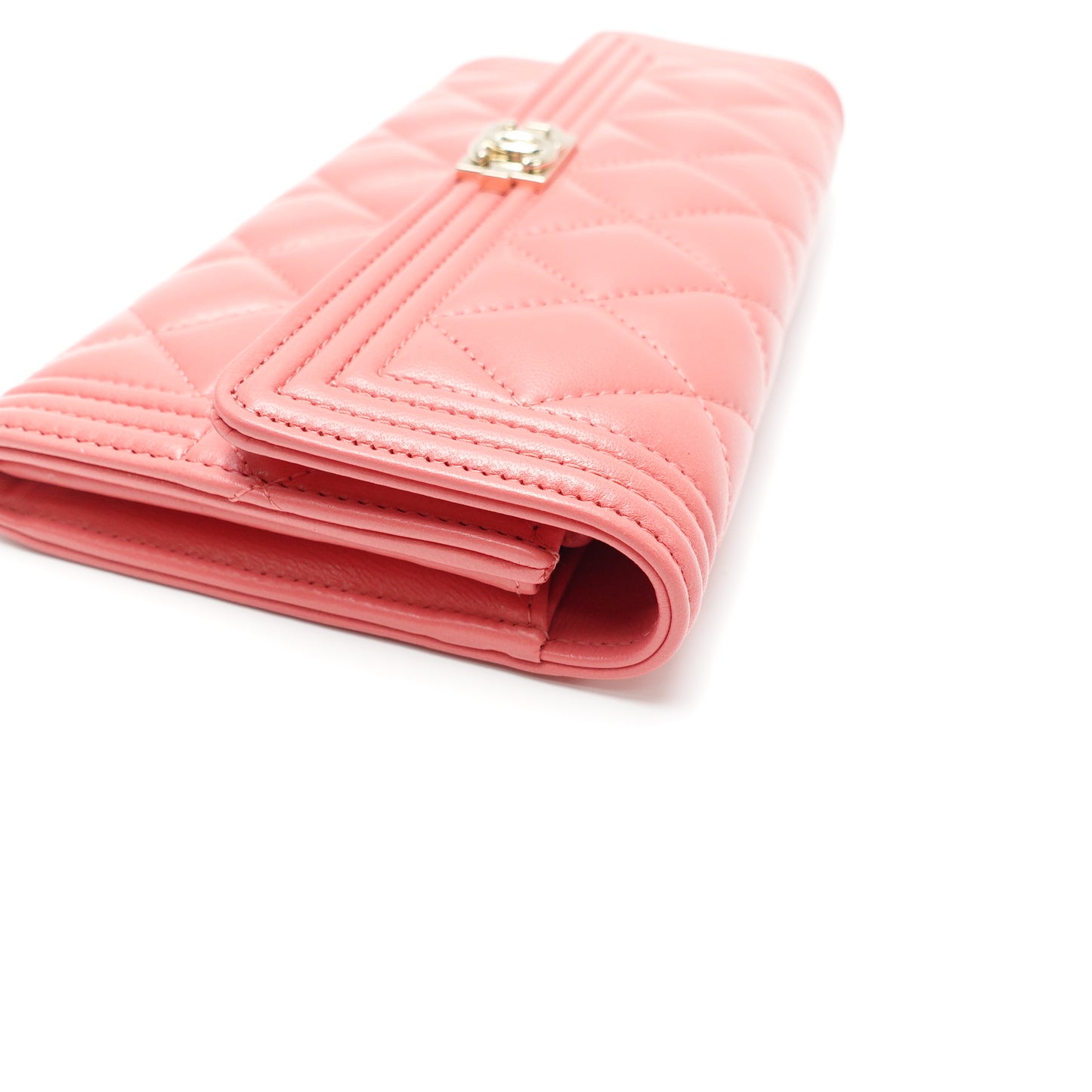Pre-Owned Chanel Leboy Nude Pink Lambskin Leather Wallet T10437691