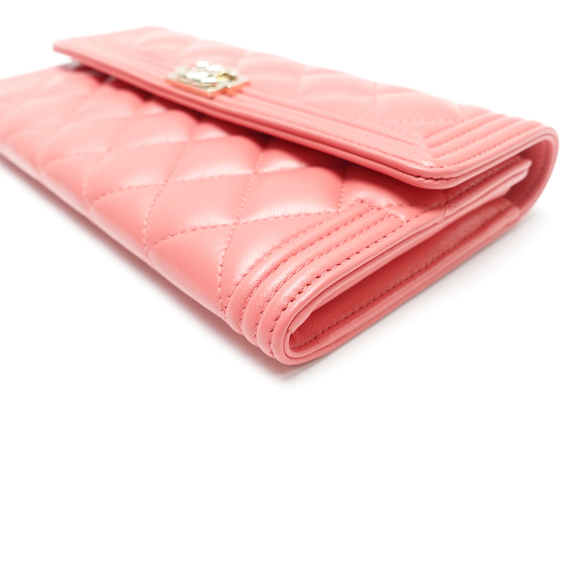 Pre-Owned Chanel Leboy Nude Pink Lambskin Leather Wallet T10437691