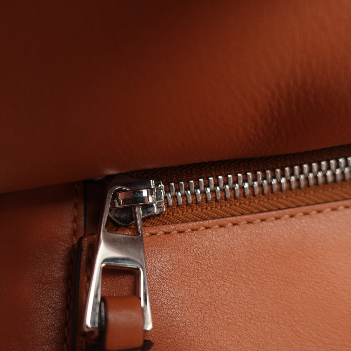Pre-Owned Loewe Puzzle Large Brown Calfskin Leather Shoulder Bag T10439746