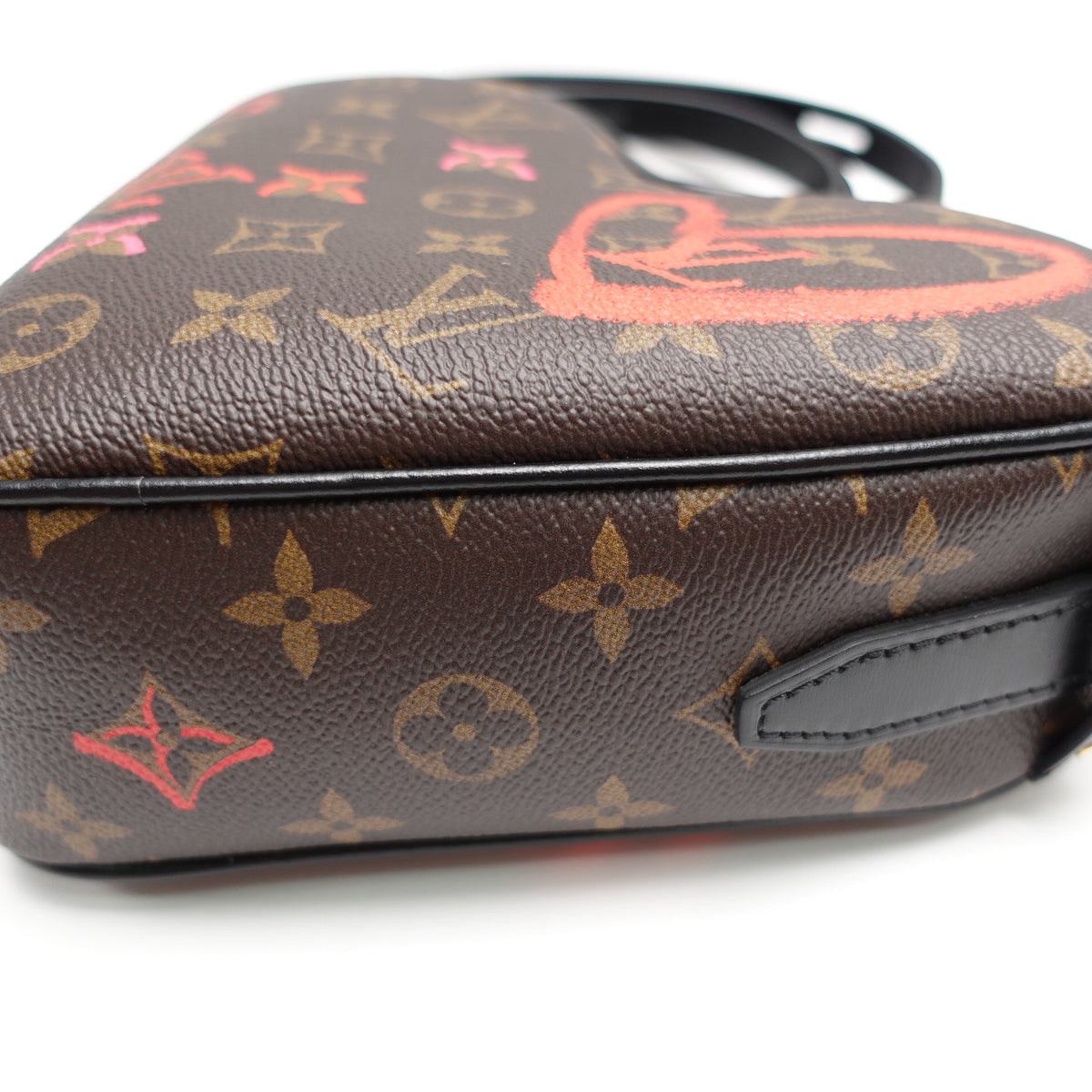 Pre-Owned Louis Vuitton Game On Coeur Brown Monogram Canvas Shoulder Bag T10434429
