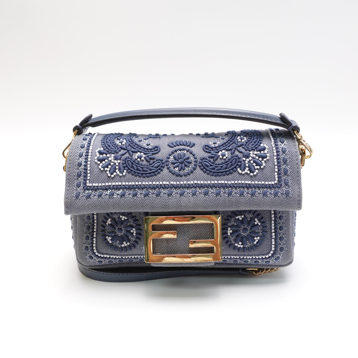 Pre-Owned Fendi Baguette Blue Canvas Shoulder Bag T10437621