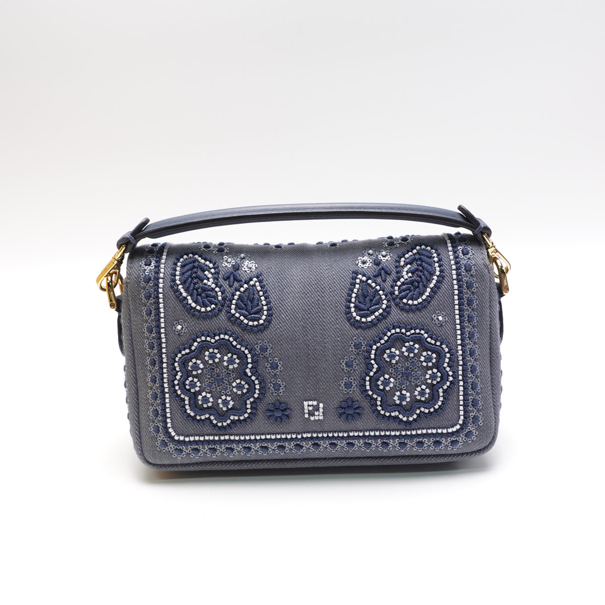 Pre-Owned Fendi Baguette Blue Canvas Shoulder Bag T10437621