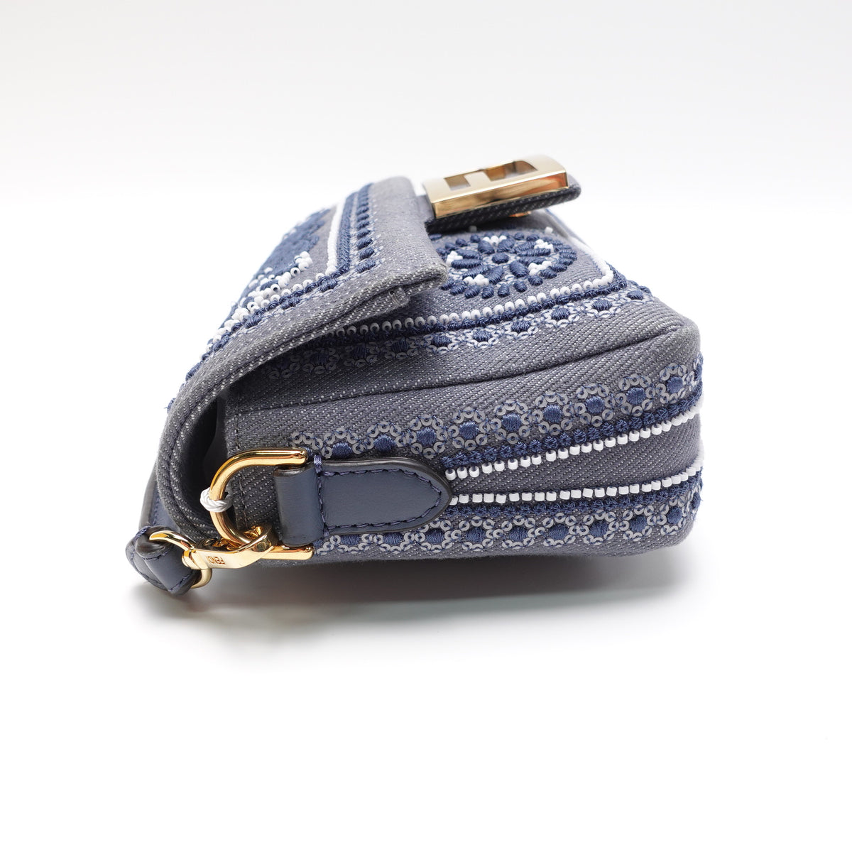 Pre-Owned Fendi Baguette Blue Canvas Shoulder Bag T10437621