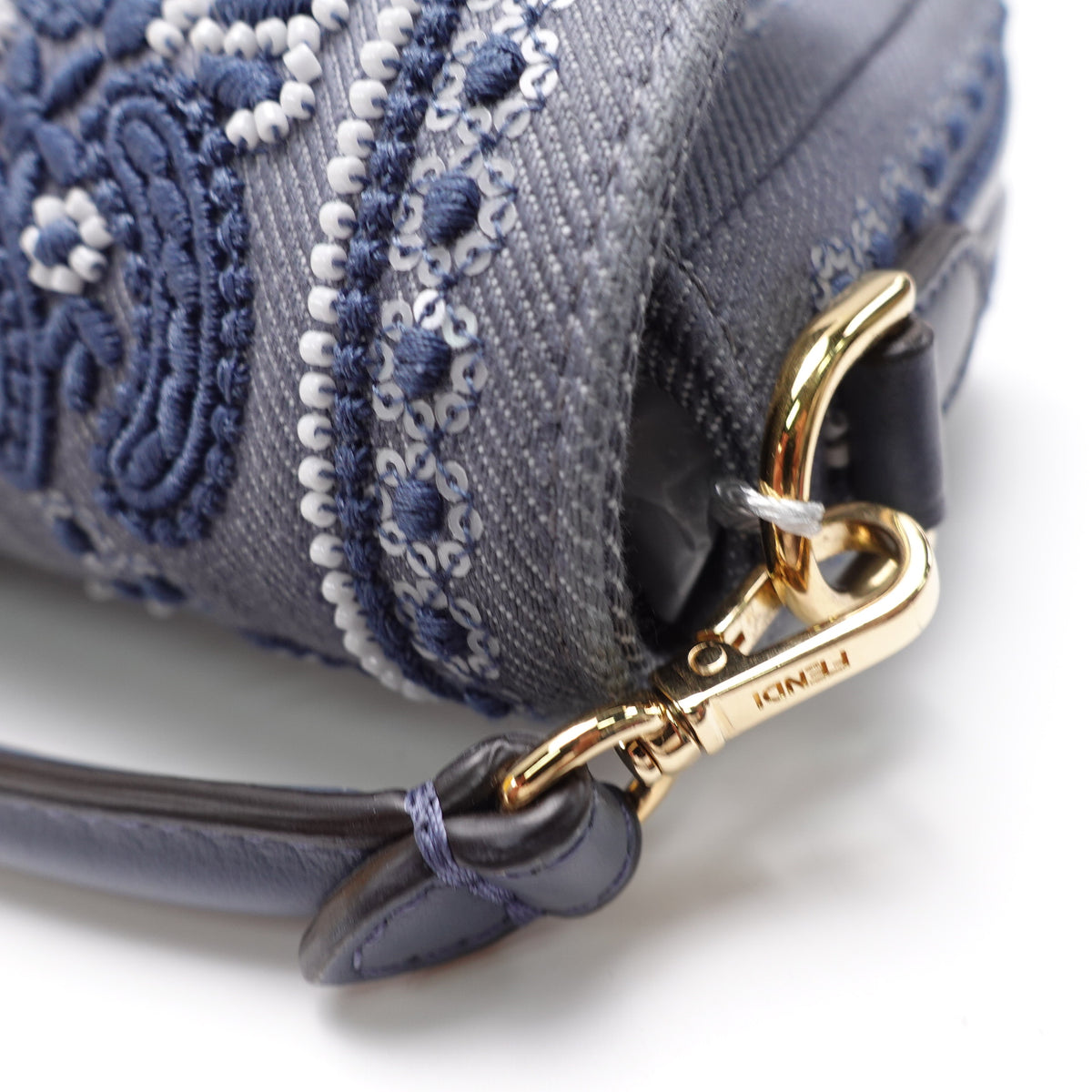 Pre-Owned Fendi Baguette Blue Canvas Shoulder Bag T10437621