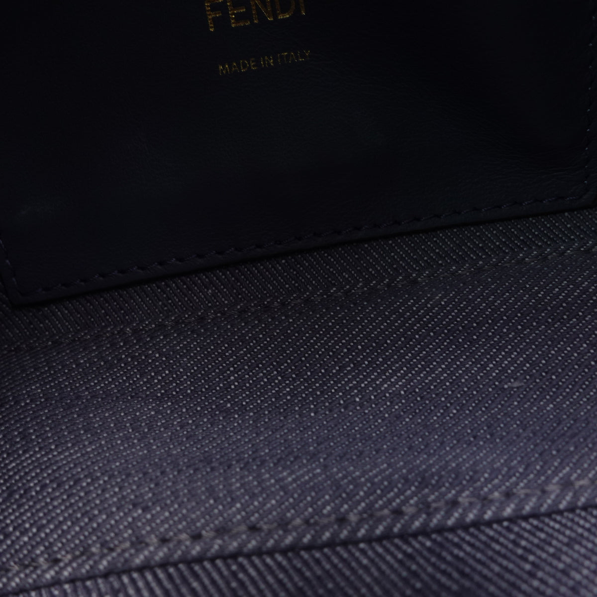 Pre-Owned Fendi Baguette Blue Canvas Shoulder Bag T10437621