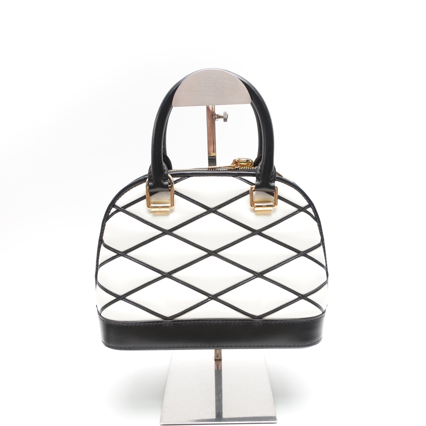 Pre-Owned Louis Vuitton Alma BB Black&White Leather Shoulder Bag T10441814