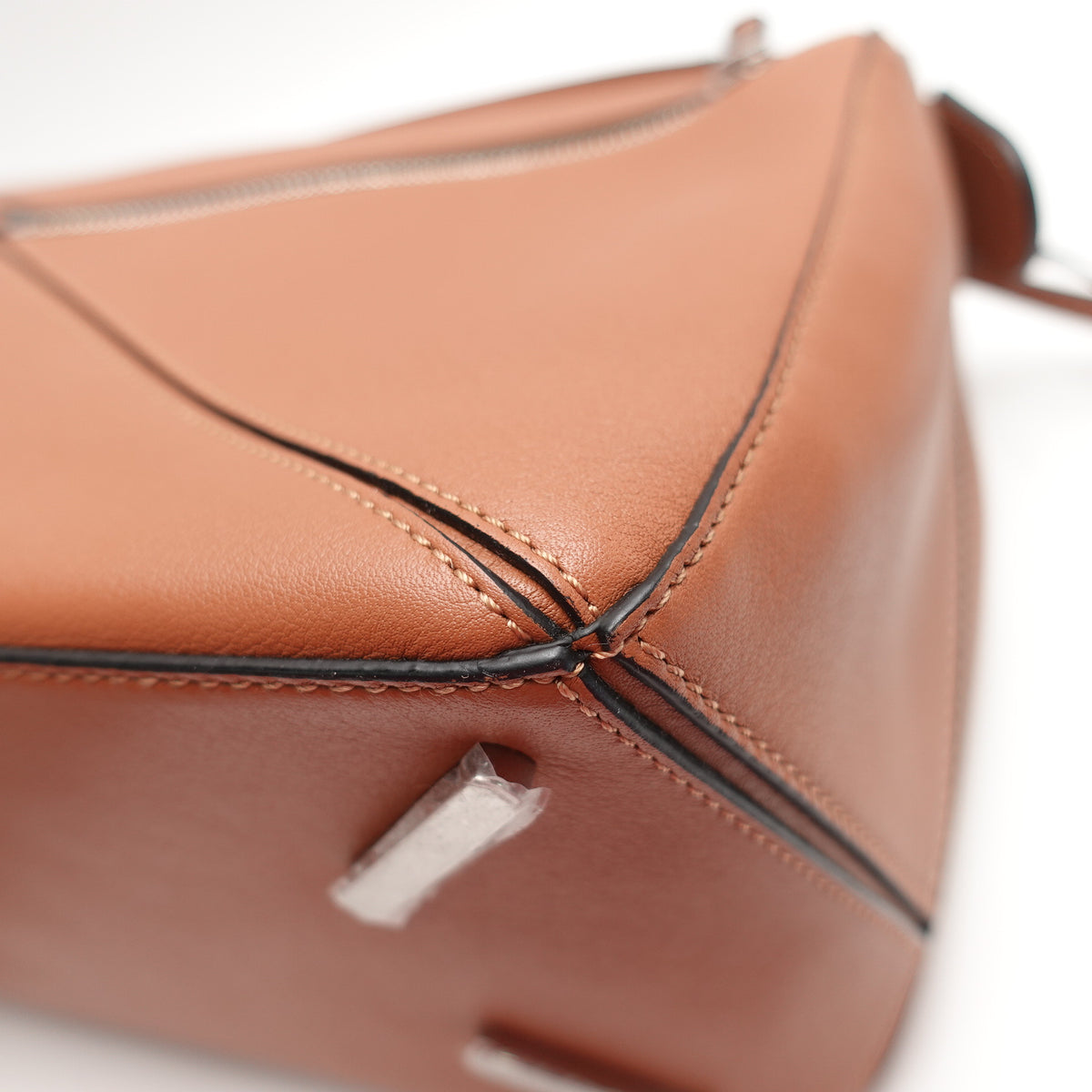 Pre-Owned Loewe Puzzle Medium Brown Calfskin Leather Shoulder Bag T10443959