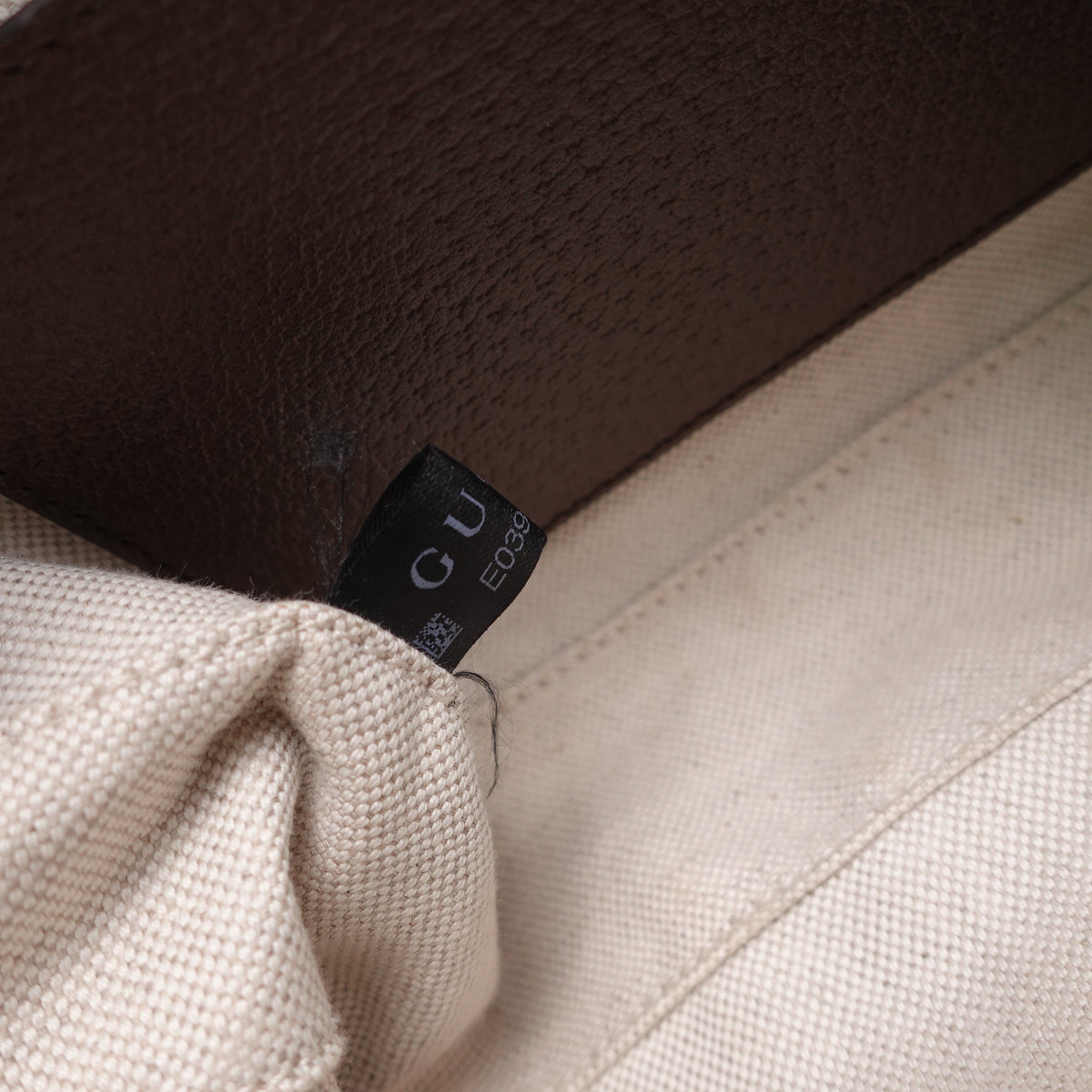 Pre-Owned Gucci Ophidia Beige Canvas Shoulder Bag T10443183